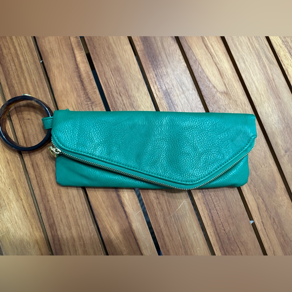Mud Pie vegan leather wristlet clutch with tortoise bangle.